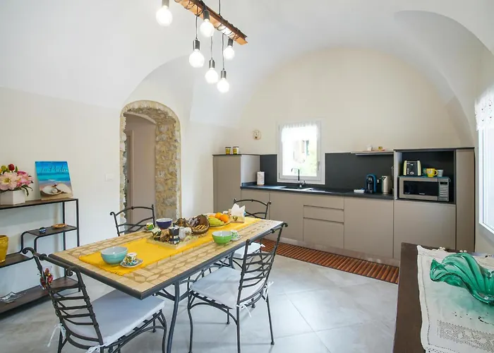 Vakantiehuis Stunning In *